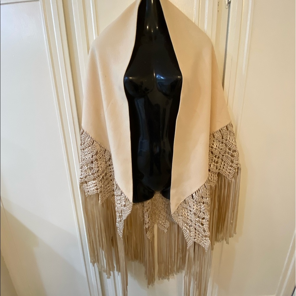 Glamour is the word for this shawl
